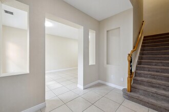 810 NW 83rd Ln in Boca Raton, FL - Building Photo - Building Photo