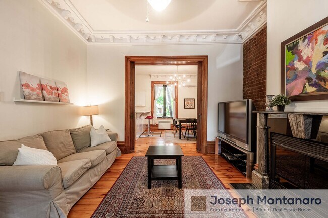 1374 Overdale Av in Montréal, QC - Building Photo - Building Photo
