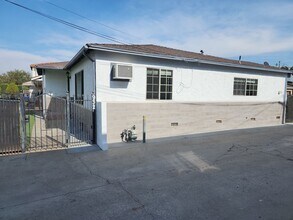 932 Carob Way in Montebello, CA - Building Photo - Building Photo