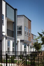 Cyrene at Meadowlands - Single Family Homes in Lincoln, CA - Foto de edificio - Building Photo