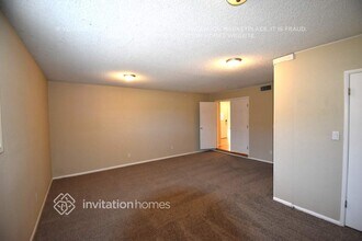 3620 W Shangri-la Rd in Phoenix, AZ - Foto de edificio - Building Photo