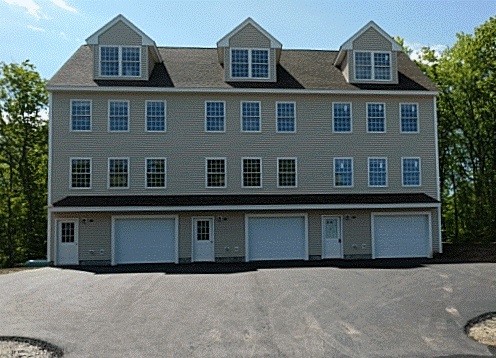 26 Eagle Ridge Rd in Sandown, NH - Foto de edificio - Building Photo