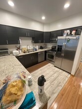 1225 W Roscoe St, Unit 1 in Chicago, IL - Building Photo - Building Photo