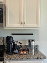 1330 Oceania Dr in Naples, FL - Foto de edificio - Building Photo