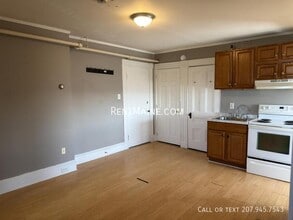 145 Union St in Bangor, ME - Building Photo - Building Photo