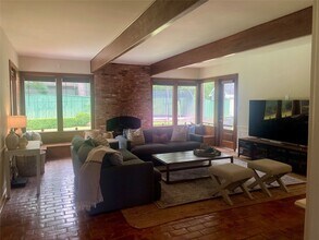 11910 Laurie Ln in Houston, TX - Building Photo - Building Photo