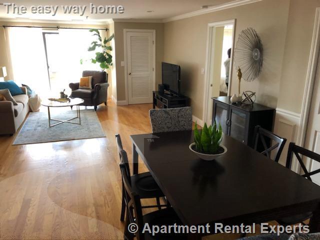 3920 Mystic Valley Pkwy, Unit #211
