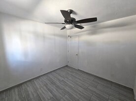 106 S 29th Ave in Phoenix, AZ - Building Photo