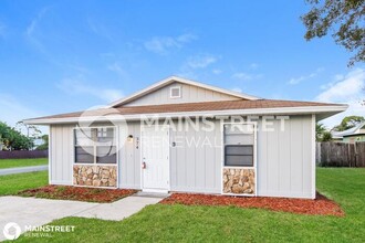 374 16th St SW-Unit -1 in Vero Beach, FL - Building Photo - Building Photo