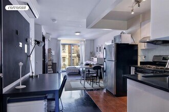 24 Henry St in New York, NY - Building Photo - Building Photo
