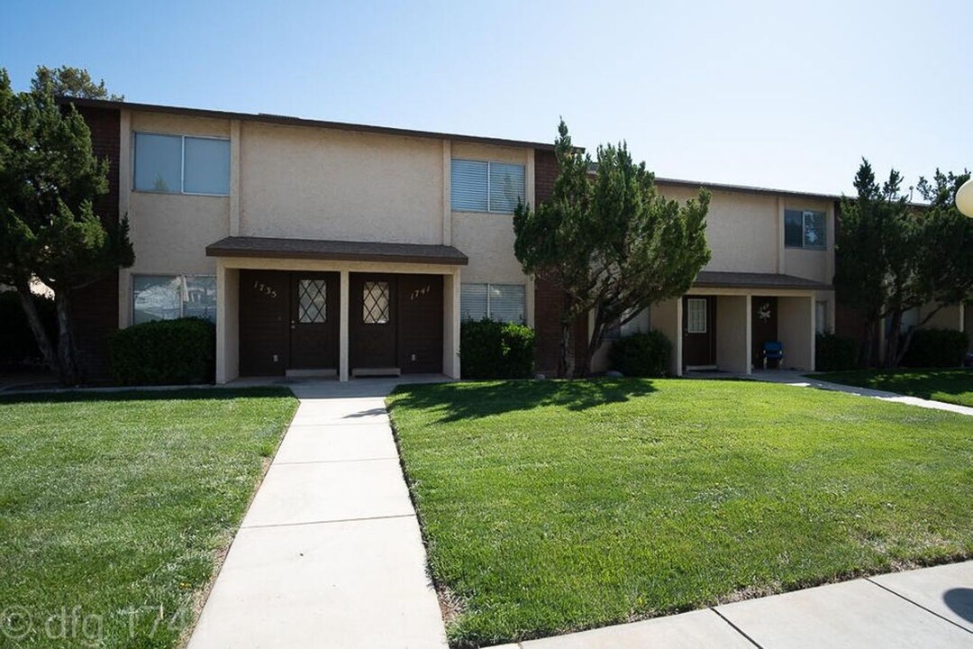 1741 W 950 N in Saint George, UT - Building Photo