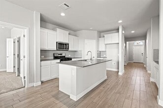 204 Dunmore Dr in Fort Worth, TX - Building Photo - Building Photo