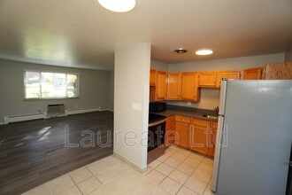 761 Oak St, Unit Unit D in Lakewood, CO - Foto de edificio - Building Photo
