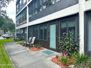 1071 Edgewood Ave S in Jacksonville, FL - Building Photo - Building Photo
