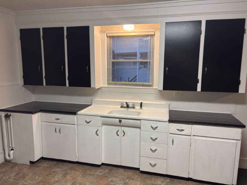 47 Elkins St in Franklin, NH - Foto de edificio