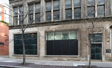 106 W 7th St in Cincinnati, OH - Foto de edificio - Building Photo