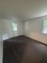 12 County St, Unit 3 in Mansfield, MA - Foto de edificio - Building Photo