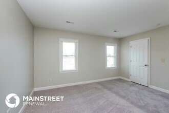 5228 Bridge Pointe Dr in Clemmons, NC - Building Photo - Building Photo