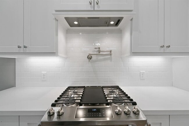 property at 1119 E 27th St