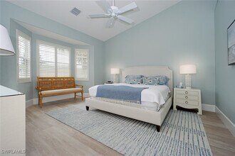 4740 Stratford Ct in Naples, FL - Building Photo - Building Photo