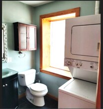 105 E Main St, Unit Unit 3 in Lock Haven, PA - Foto de edificio - Building Photo