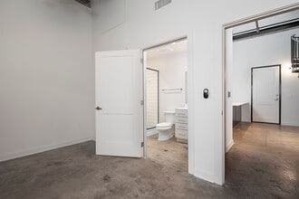 Denham Lofts in Birmingham, AL - Building Photo - Interior Photo