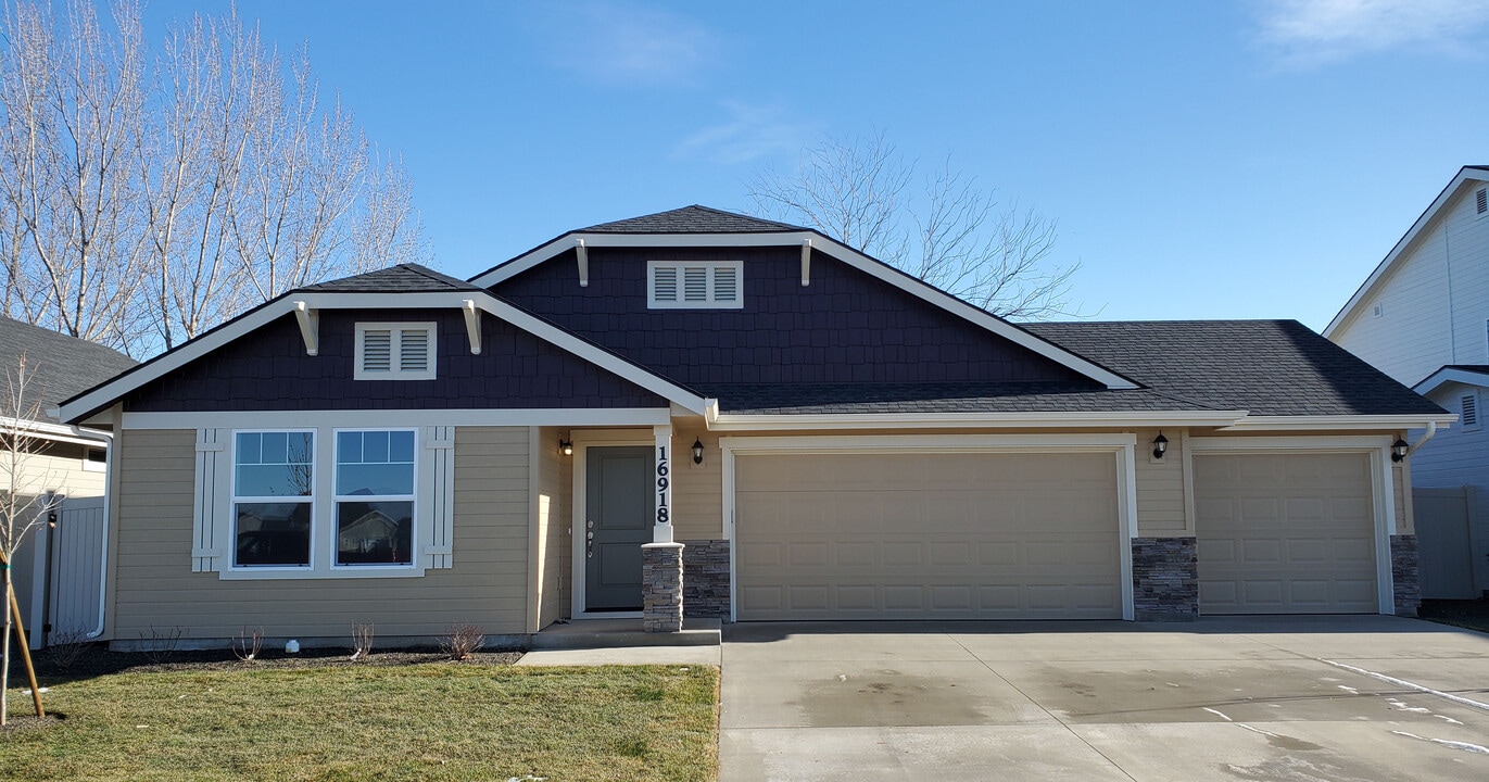 16918 N Gwinnett Ave in Nampa, ID - Building Photo