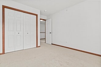 13313 Virginia Ave S in Savage, MN - Building Photo - Building Photo