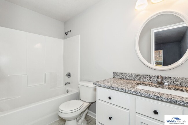 201 S Meridian Ave in Wichita, KS - Building Photo - Building Photo