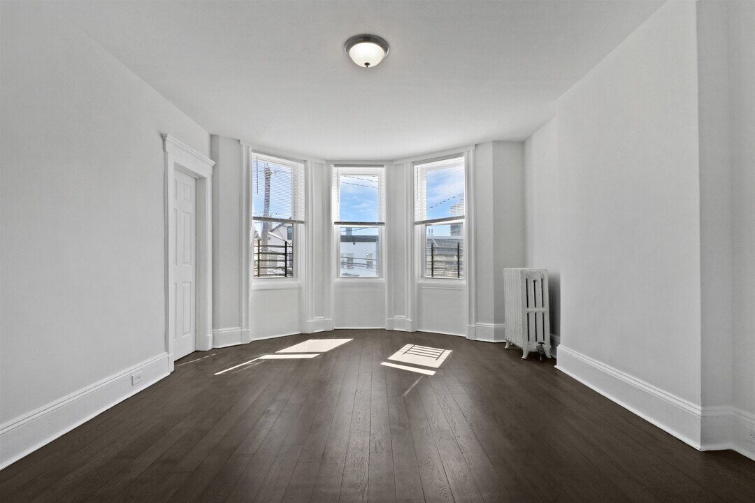 1211 Central Ave in Union City, NJ - Building Photo