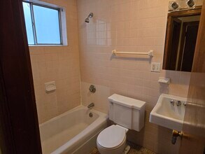 13 Mill St, Unit 1F in Arlington, MA - Building Photo - Building Photo