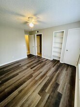 6166 Westgate Dr in Orlando, FL - Building Photo - Building Photo