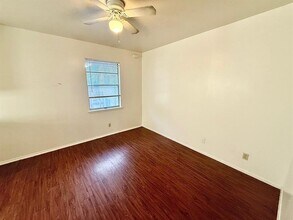 2411 S 5th St in Austin, TX - Building Photo - Building Photo