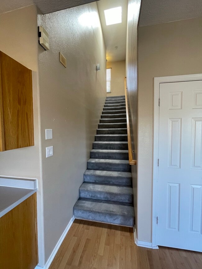 7243 Natalie Janae Ln NE in Albuquerque, NM - Foto de edificio - Building Photo