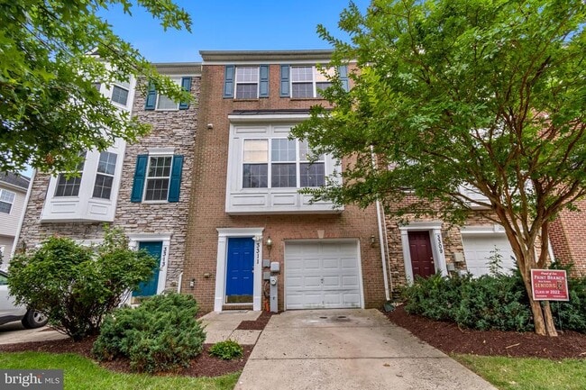 property at 3311 Castle Ridge Cir