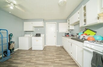 106 S Davis St, Unit 1A in New Boston, TX - Building Photo - Building Photo