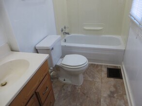 422 W Baker St in Fort Wayne, IN - Building Photo - Building Photo