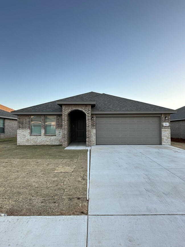 7013 25th St in Lubbock, TX - Building Photo - Building Photo