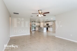 159 Southern Breeze Lp in Winter Haven, FL - Building Photo - Building Photo