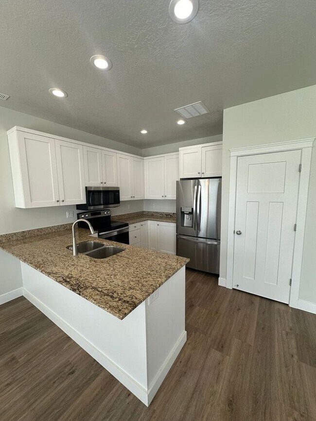 59 W 275 N in Morgan, UT - Building Photo - Building Photo