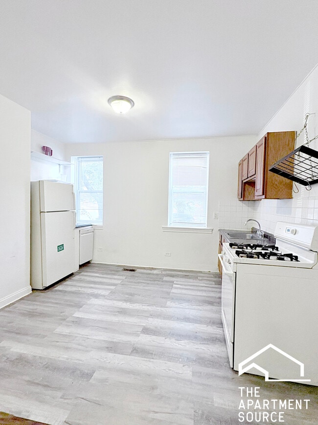 1900 S Throop St, Unit 9 in Chicago, IL - Building Photo - Building Photo