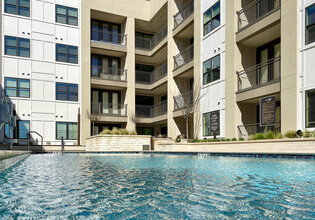 Morada Plano in Plano, TX - Foto de edificio - Building Photo