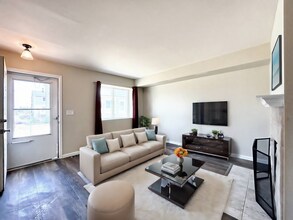 5314 Solar Ridge Dr in Colorado Springs, CO - Building Photo - Building Photo