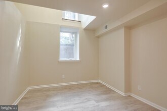 830 South St-Unit -UNIT LL in Philadelphia, PA - Building Photo - Building Photo