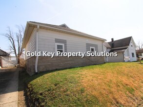 2324 Chase St in Anderson, IN - Building Photo - Building Photo