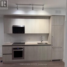 3250 Carding Mill Trail in Oakville, ON - Building Photo - Building Photo