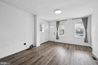 1610 N 27th St in Philadelphia, PA - Building Photo - Building Photo