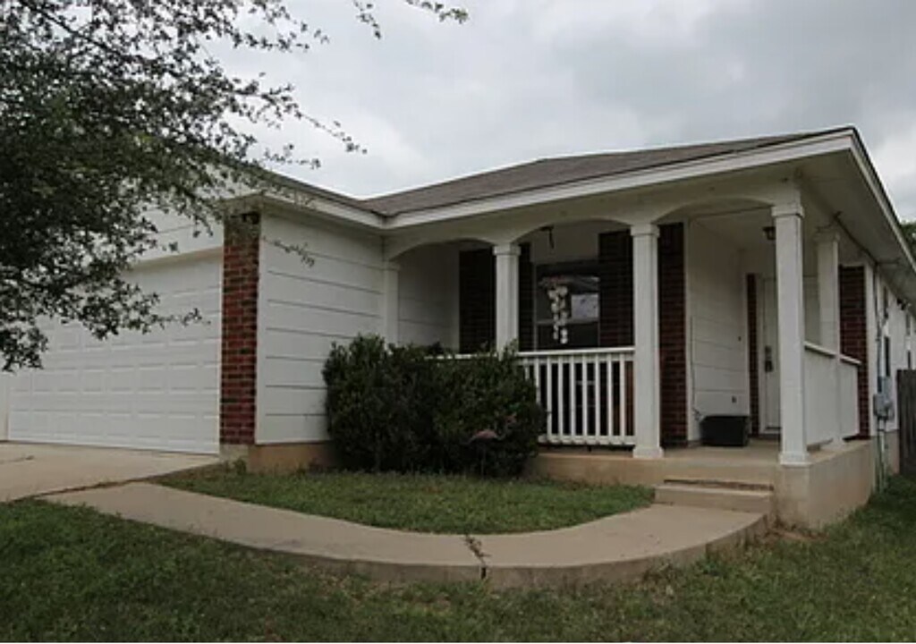 15214 Sabal Palm Rd in Austin, TX - Building Photo