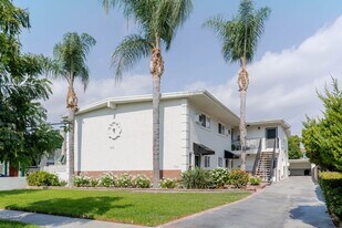 126 N Brighton St, Unit Unit C in Burbank, CA - Building Photo