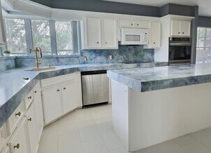 2511 Woodvale Dr in Houston, TX - Building Photo - Building Photo